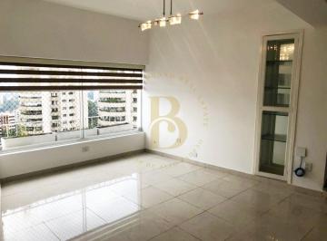 Apartamento · 204m² · 4 Quartos · 3 Vagas · Charmosa cobertura, com vista permanente, localizada no Morumbi.
