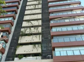Apartamento · 232m² · 4 Quartos · 3 Vagas · Apartamento com 232 m², 4 quartos sendo 4 suítes à venda no bairro Campo Belo.