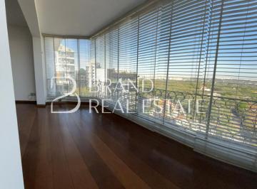 Apartamento · 218m² · 3 Quartos · 3 Vagas · Apartamento com 218 m², 3 quartos sendo 3 suítes à venda no bairro Alto de Pinheiros.