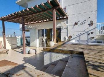 Apartamento · 221m² · 3 Quartos · 3 Vagas · Viva no Topo: Cobertura com Terraço e Hidromassagem