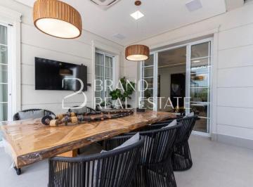 Casa · 721m² · 4 Quartos · 6 Vagas · Casa de condomínio á venda com piscina e espaço gourmet, no Jardim Petrópolis, 4 suítes, 6 vagas.