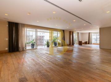 Apartamento · 390m² · 2 Quartos · 6 Vagas · Apartamento com 390 m², 2 quartos sendo 2 suíte e 6 vagas garagem no bairro Itaim Bibi.