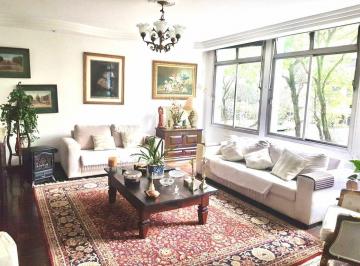 Apartamento · 170m² · 3 Quartos · 1 Vaga · Apartamento com 170 m², 3 quartos sendo 1 suíte à venda no bairro Bela Vista.