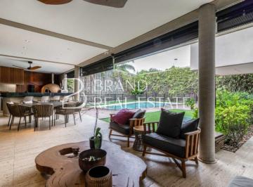 Casa · 613m² · 4 Quartos · 3 Vagas · Casa com 613 m², 4 quartos sendo 4 suítes à venda no bairro Boaçava.