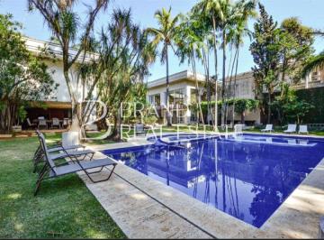 Casa · 1880m² · 5 Quartos · 10 Vagas · Casa com 1880 m², 5 quartos sendo 5 suítes à venda no bairro Jardim Cordeiro.