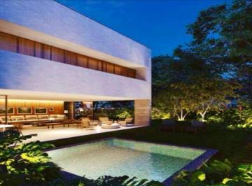 Casa · 672m² · 3 Quartos · 4 Vagas · Casa de condomínio com 671.85 m², 3 quartos sendo 3 suítes à venda no bairro Jardim Cordeiro.