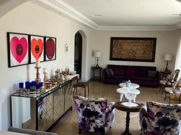 Apartamento · 220m² · 4 Quartos · 3 Vagas · Apartamento com 220 m², 4 quartos sendo 3 suítes à venda no bairro Brooklin.