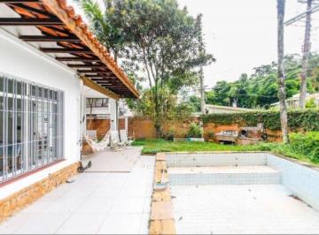 Casa · 310m² · 3 Quartos · 4 Vagas · Casa de vila com 310 m², 3 quartos sendo 1 suíte para alugar no bairro Granja Julieta.