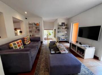 Casa · 842m² · 6 Quartos · 4 Vagas · Casa de vila com 842 m², 6 quartos sendo 6 suítes à venda no bairro Panamby.