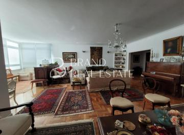 Apartamento · 400m² · 4 Quartos · 2 Vagas · Apartamento com 400 m², 4 quartos sendo 2 suítes à venda no bairro Higienópolis.