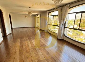 Apartamento · 230m² · 3 Quartos · 3 Vagas · Apartamento com Vista Privilegiada e Planta Espetacular para Reforma