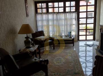 Casa · 250m² · 5 Quartos · 3 Vagas · Casa assobradada com 5 quartos, sendo 3 suítes à venda no bairro Perdizes.