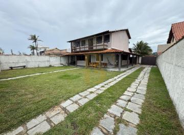 Casa · 300m² · 4 Quartos · 5 Vagas · Casa na beira da Praia de Guaratiba.