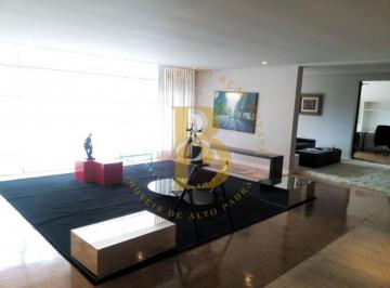 Apartamento de 2 quartos, São Paulo · Apartamento moderno e refinado com iluminação privilegiada no Jardim América.