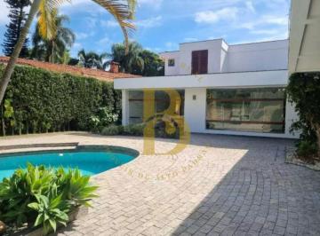 Casa · 792m² · 4 Quartos · 5 Vagas · Casa à Venda - 4 Dormitórios, 2 Suítes e 5 Vagas de Garagem