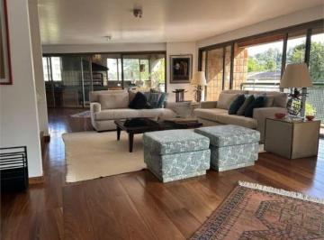 Apartamento · 251m² · 4 Quartos · 3 Vagas · Apartamento á venda com 251 m², 4 quartos sendo 2 suítes à venda no bairro Real Parque.