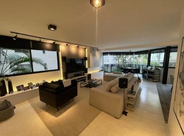 Apartamento · 247m² · 4 Quartos · 2 Vagas · Apartamento com 247 m², 4 quartos sendo 2 suítes à venda no bairro Aclimação.