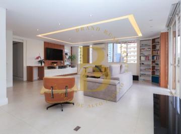 Apartamento · 204m² · 2 Quartos · 4 Vagas · Apartamento com 204 m², 2 quartos sendo 2 suítes à venda em Pinheiros.