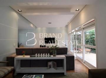 Casa · 263m² · 4 Quartos · 4 Vagas · Excelente casa em condomínio fechado, localizada no Brooklin.