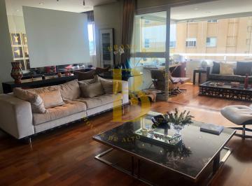 Apartamento · 264m² · 4 Quartos · 4 Vagas · Apartamento com 264 m², 4 quartos sendo 2 suítes à venda no bairro Alto de Pinheiros.