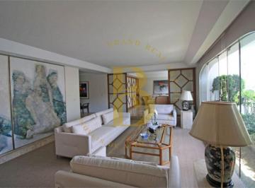 Apartamento · 272m² · 4 Quartos · 3 Vagas · Apartamento iluminado, localizado no Jardim Paulista.