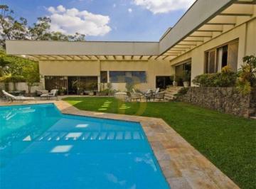 Casa · 1350m² · 5 Quartos · 5 Vagas · Casa de vila com 1350 m², 5 quartos sendo 5 suítes à venda no bairro Morumbi.