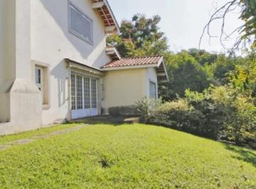 Casa · 312m² · 4 Quartos · 2 Vagas · Casa á venda com 312m² para reforma total no Morumbi.