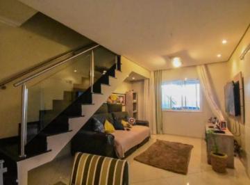 Casa · 240m² · 4 Quartos · 6 Vagas · Apartamento com 240 m², 4 quartos sendo 3 suítes à venda no bairro Jardim Aeroporto.