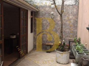 Casa · 240m² · 3 Quartos · 2 Vagas · Casa no Morumbi com 240 m²