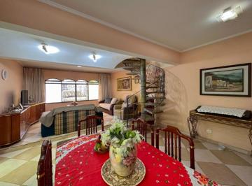 Casa · 120m² · 3 Quartos · 3 Vagas · Casa com 120 m², 3 quartos sendo 1 suíte e 3 vagas à venda no bairro Parque Colonial.