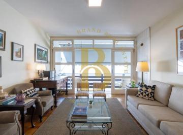 Casa · 180m² · 3 Quartos · 2 Vagas · Casa de Condomínio com 180 m², 3 quartos sendo 1 suíte à venda no bairro Vila Olímpia.