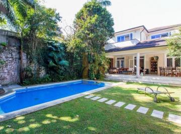 Casa · 700m² · 4 Quartos · 4 Vagas · Linda casa no Alto da Boa Vista.
