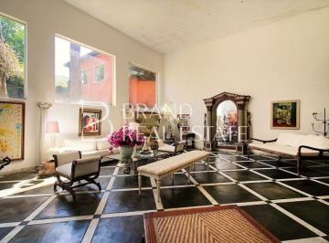Casa · 1255m² · 4 Quartos · 6 Vagas · Casa de vila com 1255 m², 4 quartos sendo 4 suítes à venda no bairro Morumbi.