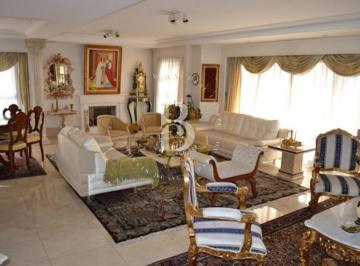 Apartamento · 600m² · 4 Quartos · 8 Vagas · Magnífica cobertura tríplex em Moema.