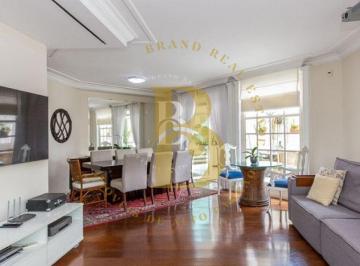 Apartamento · 202m² · 4 Quartos · 4 Vagas · Cobertura à venda em Moema. Oportunidade única.