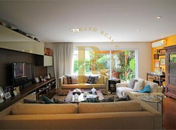 Casa · 500m² · 5 Quartos · 5 Vagas · Casa com 500 m², 5 quartos sendo 5 suítes à venda no bairro Jardim Paulista.