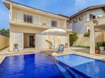 Casa · 329m² · 4 Quartos · 3 Vagas · Casa de vila a venda com 329 m², 4 quartos e 3 vagas de garagem na Granja Julieta.
