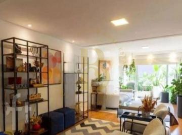 Casa · 272m² · 3 Quartos · 4 Vagas · Casa de condomínio com 272 m², 3 suítes, 4 vagas, aceita pet à venda na Vila Mariana.