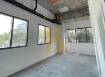 Comercial · 60m² · 1 Vaga · Sala comercial com 60m², a venda em Moema com Ótima localização!