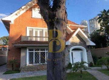Casa · 550m² · 5 Quartos · 5 Vagas · Casa com 550 m², 5 quartos sendo 2 suítes à venda no bairro Jardim Luzitania.