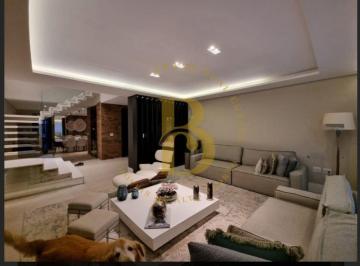 Casa · 415m² · 4 Quartos · 4 Vagas · Casa á venda com 415 m², 4 suítes e 4 vagas no Jardim Paulista.