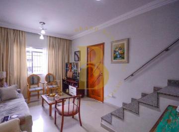 Casa · 105m² · 3 Quartos · 2 Vagas · Casa com 105 m², 3 quartos sendo 1 suíte à venda no bairro Saúde.