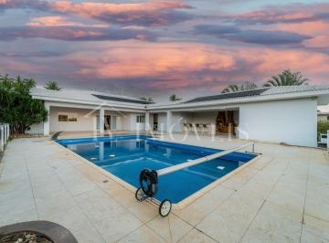 Casa de 4 quartos, Brasília · Quadra 04 Park Way  - 4 quartos - Piscina - Área verde - Mobiliada