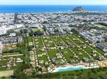 Terreno · 180m² · Terreno em Recreio dos Bandeirantes - Rio de Janeiro, RJ por 775000