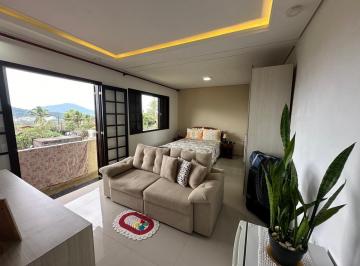 Casa de 4 quartos, Ubatuba · Sobrado com vista para o mar