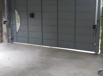 Casa · 100m² · 3 Quartos · 2 Vagas · Casa antiga para reforma, Ideal para Investidor