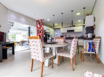 Casa de 4 quartos, São Paulo · Casa á venda em condomínio no Jardim Floresta