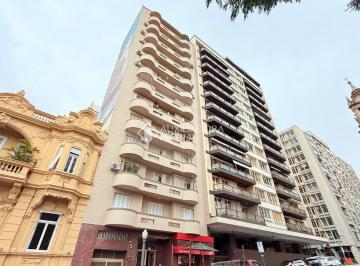 31 · Apartamento 3 Quartos com Garagem junto Praça da Matriz e Teatro São Pedro