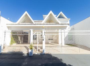 Casa · 220m² · 3 Quartos · 3 Vagas · Sobrado na Cidade Jardim