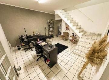 Casa · 150m² · 3 Quartos · 2 Vagas · Casa à venda em Sorocaba, Jardim Ana Maria, com 3 quartos, com 150 m²